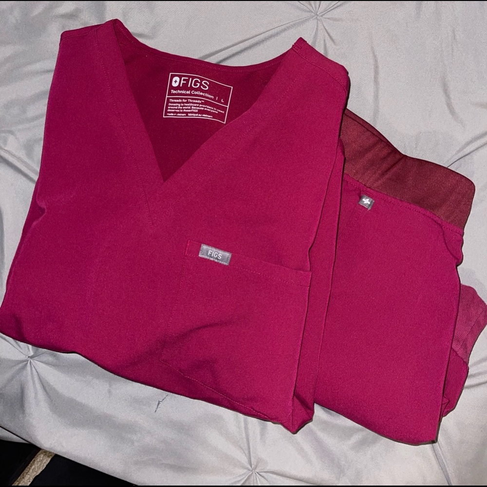 FIGS Scrub Set